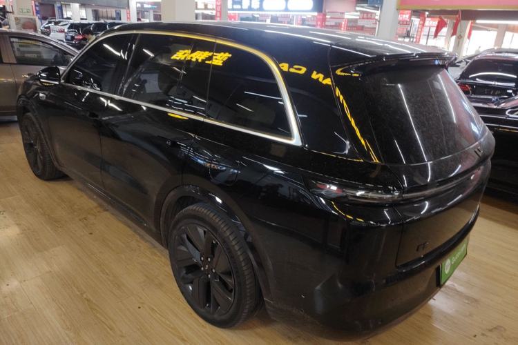 Used Li Auto L8 2024 Pro Model Exterior 2