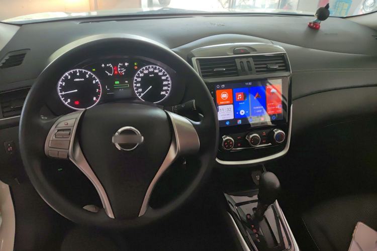 Used Nissan Tiida 2019 1.6L CVT Cool Edition China VI Standard Center Console