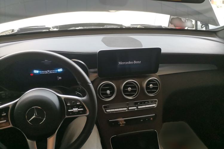 Used Mercedes-Benz GLC 2020 GLC 260 L 4MATIC Luxury Model Center Console