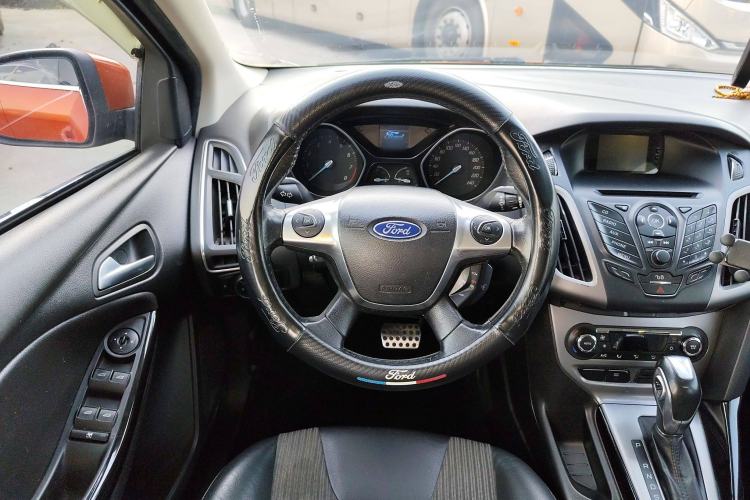 Used Ford Focus 2012 Hatchback 1.6L Automatic Fashion Edition