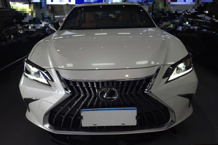 Used Lexus ES 2023 200 Excellence Edition