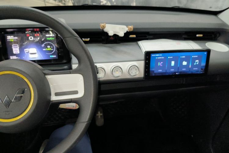 Used Wuling Hongguang MINIEV 2022 GAMEBOY 300km Play Edition Lithium Iron Phosphate
