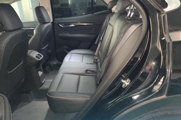 Used Buick Envision 2023 Encore S 552T Two-Wheel Drive Luxury Model
