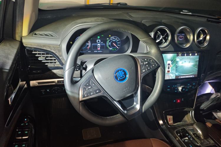 Used BYD Tang New Energy 2017 2.0T All-Wheel Drive Hyatt Model