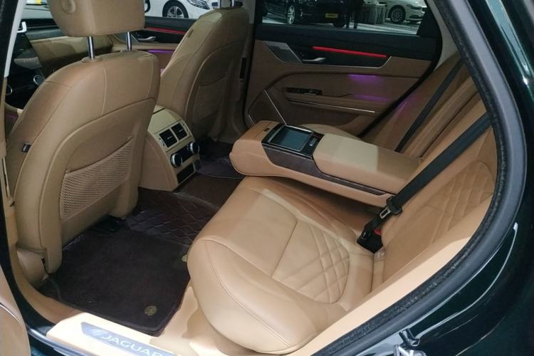 Used Jaguar XFL 2022 XFL 2.0T P250 Two-Wheel-Drive Prestige Luxury Edition
