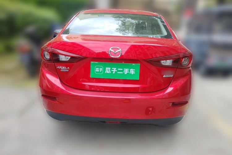 Used Mazda 3 Axela 2016 Sedan 1.5L Automatic Luxury Model
