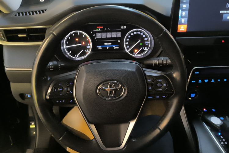 Used Toyota Harrier 2022 2.0L CVT Two-Wheel Drive Entry Version