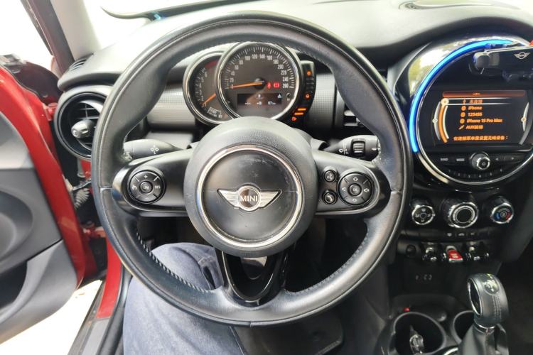 Used MINI 2015 1.5T COOPER Fun Five-Door Edition
