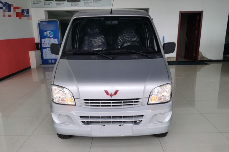 Used Wuling Zhiguang 2023 1.5L Practical Version 5/7 Seats Front