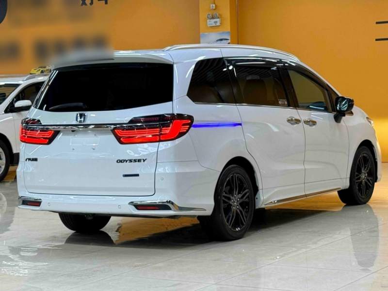 Used Honda Odyssey 2024 2.0L eHEV Sharp·Luxury Edition — 31
