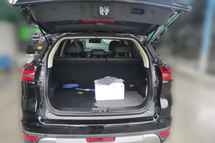 Used Geely Auto Emgrand X7 Sport 2016 1.8TD Automatic ZhiShang Model Trunk