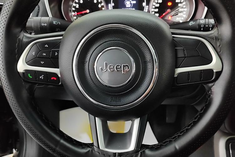 Used Jeep Compass 2020 220T Automatic Leading Edition
