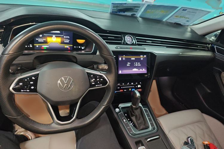 Used Volkswagen Magotan 2023 2 Million Units Limited Edition 330TSI DSG Leading Version
