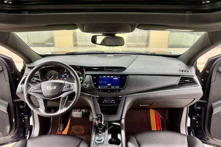 Used Cadillac XT5 2021 28T Luxury Model