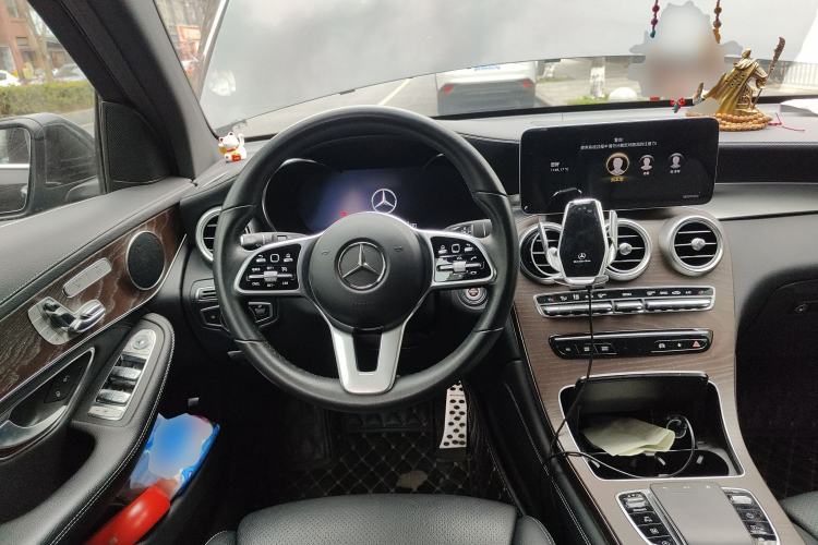 Used Mercedes-Benz GLC 2020 GLC 300 L 4MATIC Dynamic Edition
