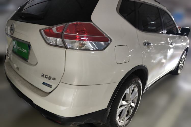 Used Nissan X-Trail 2014 2.5L CVT Luxury Edition 4WD
