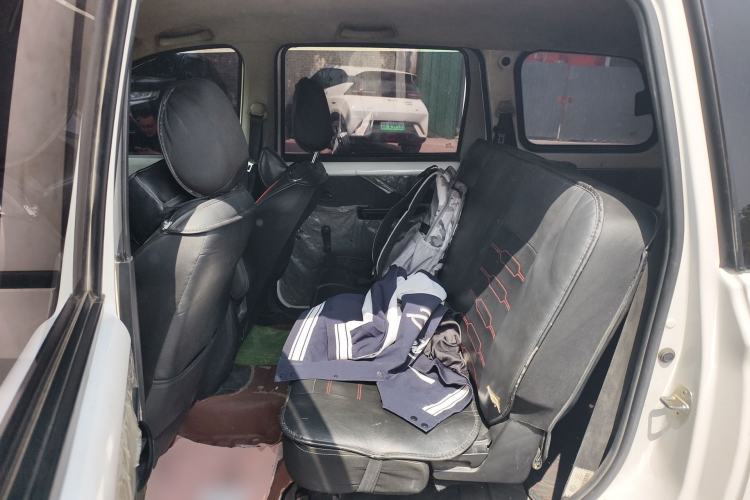 Used Wuling Hongguang 2019 1.5L S Basic Version China VI Standard LAR