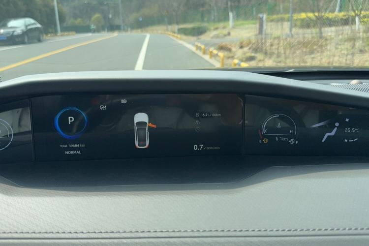 Used CHANGAN UNI-V 2023 1.5T Sport Edition
