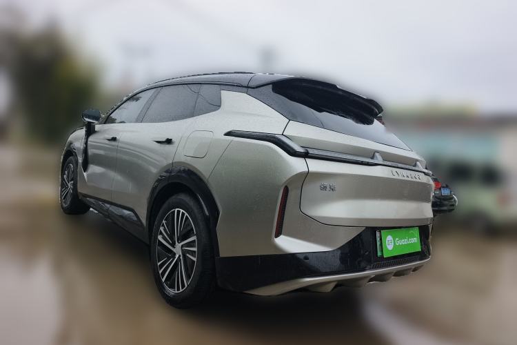 Used Lynk & Co 08 EM-P 2023 120km Long-Range Halo
