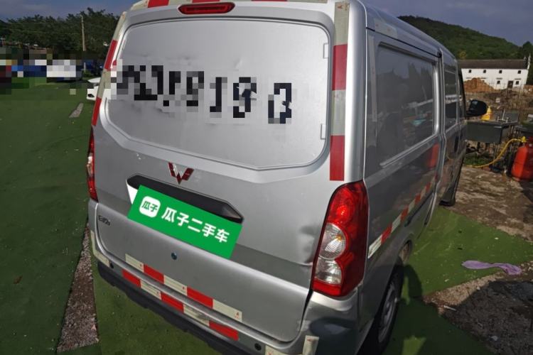 Used Wuling EV50 2022 Affordable Model Anchi with 35.904 kWh
