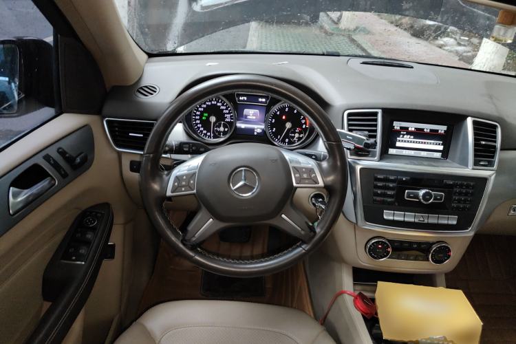Used Mercedes-Benz M-Class 2012 ML 300