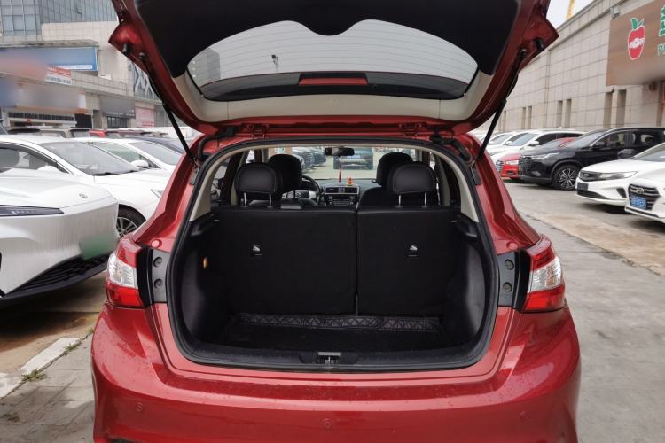 Used Nissan Tiida 2020 1.6L CVT Cool Edition Trunk