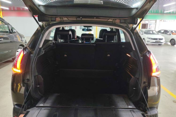 Used Peugeot 3008 2016 2.0L Automatic Classic Edition Trunk