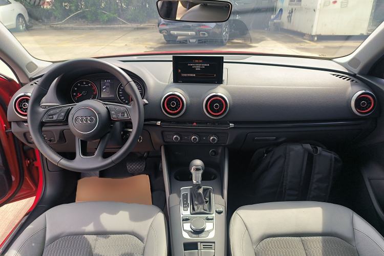 Used Audi A3 2019 Limousine 35 TFSI Fashion Edition China VI Emission Standard
