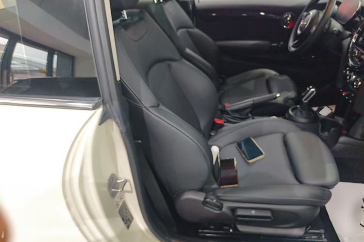 Used MINI 2021 1.5T COOPER Classic Edition Right Front Seat