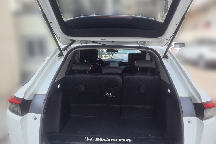 Used Honda Vezel 2023 1.5L CVT Elite Edition Trunk