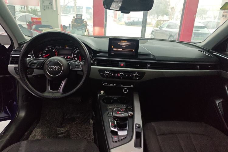 Used Audi A4L 2019 40 TFSI Ambition China VI
