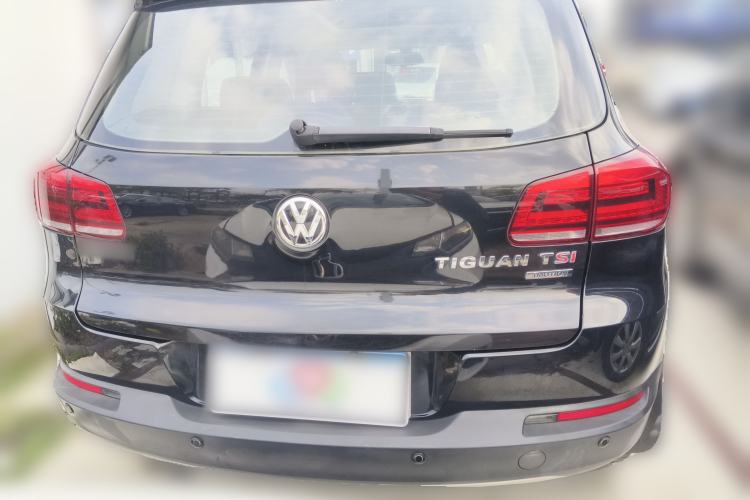 Used Volkswagen Tiguan 2015 1.8TSI Automatic All-Wheel-Drive Luxury Model Rear