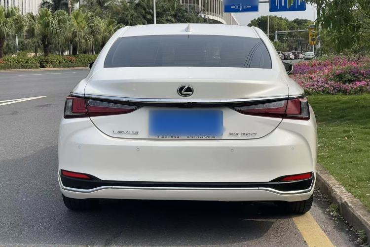 Used Lexus ES 2021 200 Luxury Edition