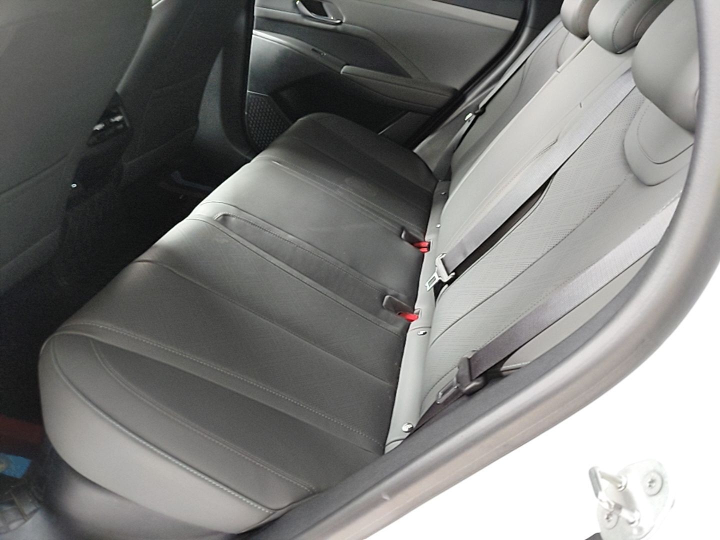 BYD Qin PLUS 2025 DM-i Smart Drive 55KM Leading Model — снимка 20