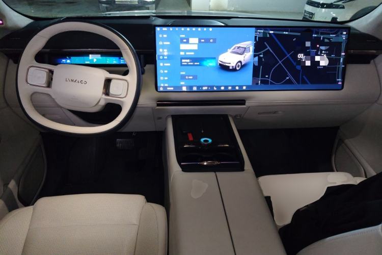 Used Lynk & Co 900 2025 1.5T Ultra
