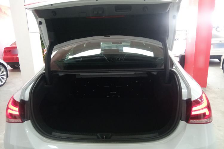 Used Mercedes-Benz A-Class 2021 A 200 L Sport Sedan Fashion Model
