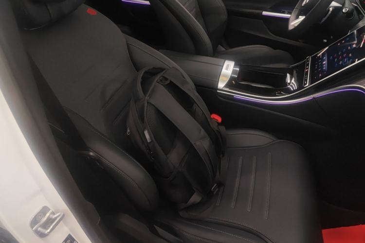 Used Mercedes-Benz C-Class 2025 C 260 L Sport Edition Right Front Seat