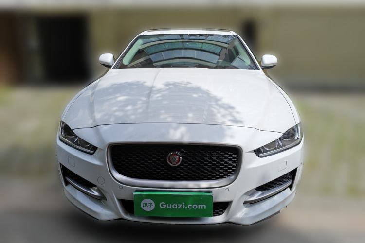 Used Jaguar XE 2018 2.0T 300 PS All-Wheel-Drive R-Sport Sport Edition Front