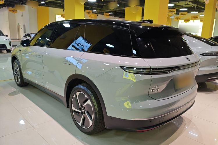 Used Nio ES8 2024 75 kWh Executive Edition Exterior 2