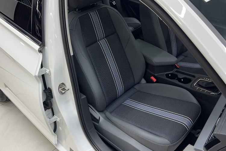 Used Volkswagen Sagitar 2023 300TSI DSG Flyover Edition