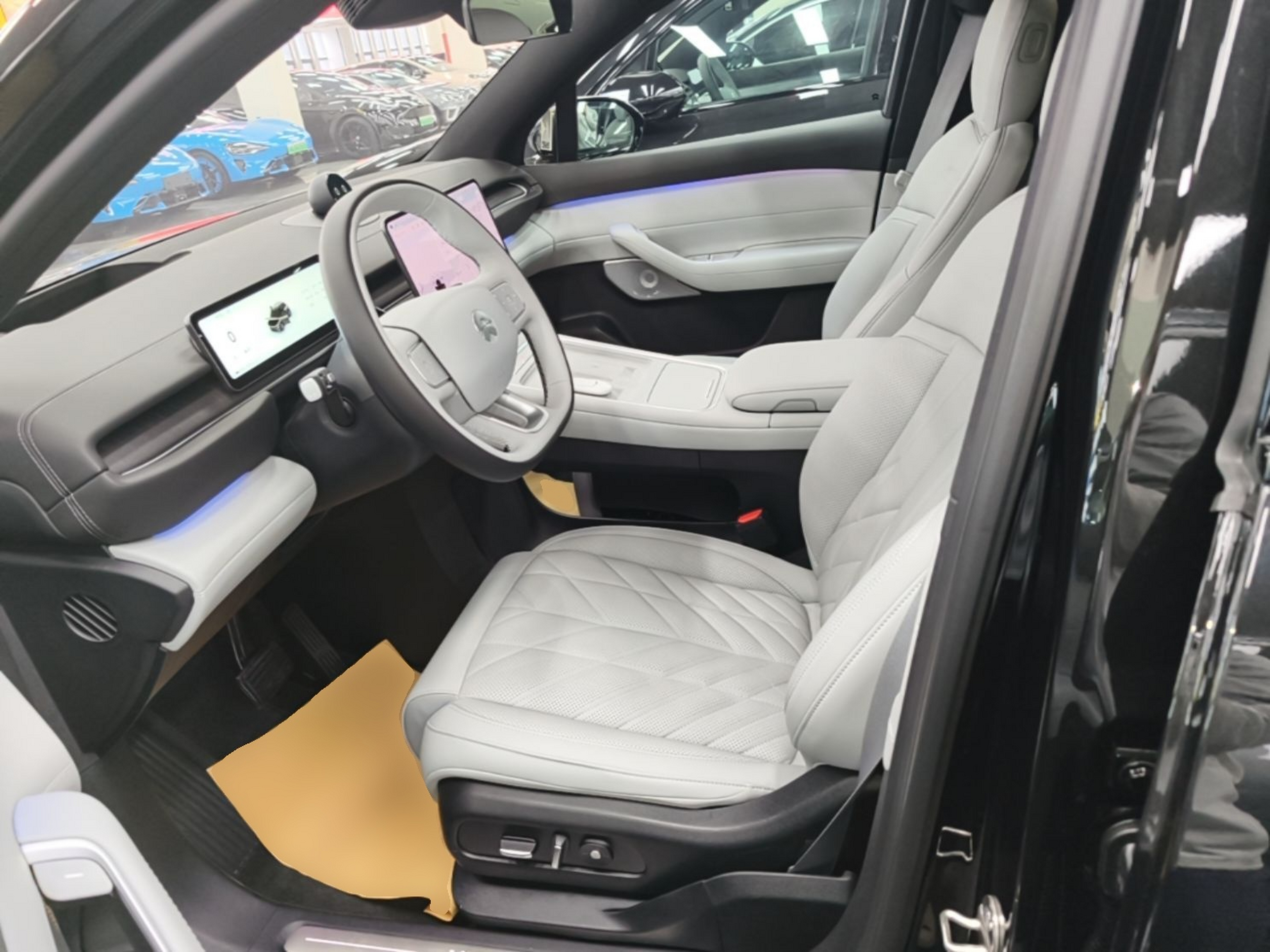 Vordere Reihe im Auto