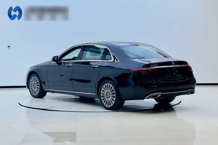 Used Mercedes-Benz E-Class 2023 E 300 L Luxury Model Exterior 3