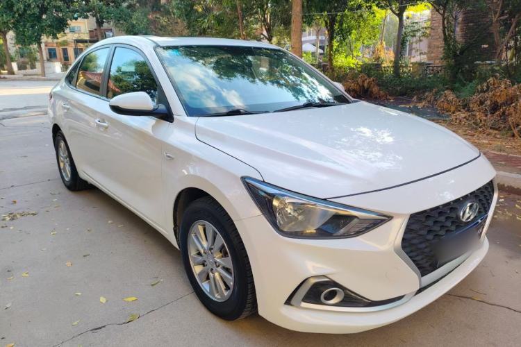 Used Hyundai Celesta 2017 1.6L Automatic Enjoyment Version GLS