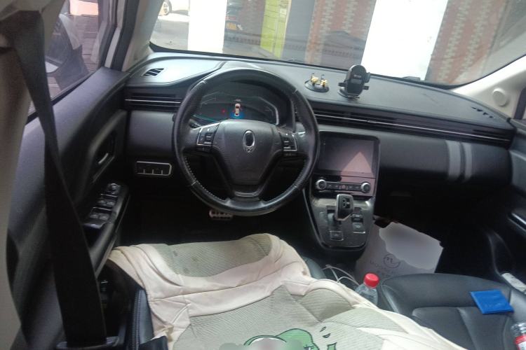 Used ORA iQ 2018 High-Range Version Smart Connectivity Model
