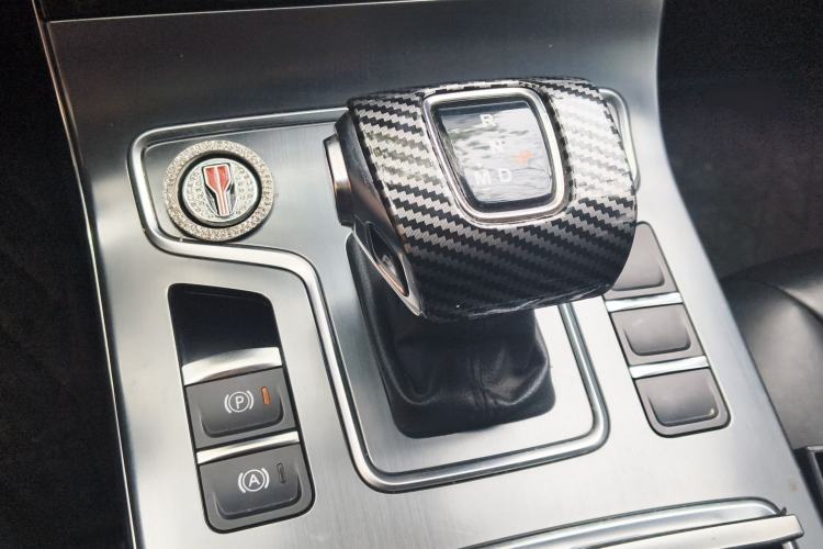 Used Hongqi H5 2022 Classic Model Facelift 1.8T Automatic Smart Connect Flagship Edition
