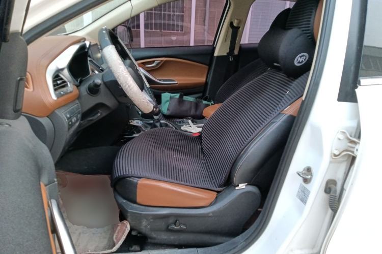 Used Soueast DX7 2015 1.5T Manual Luxury Model
