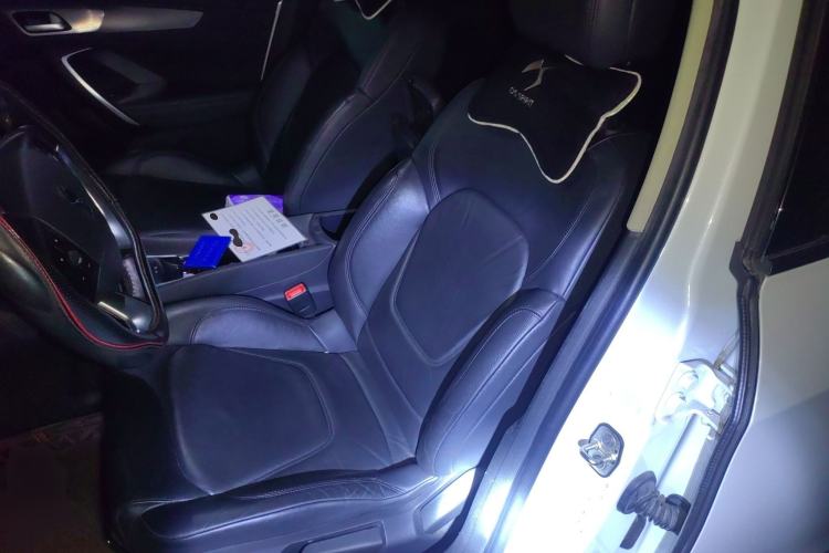 Used DS 5LS 2015 1.6T Elegant Edition THP160
