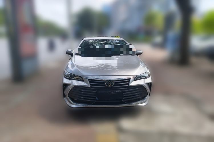 Used Toyota Avalon 2019 Dual-Engine 2.5L Luxury Edition China VI Standard