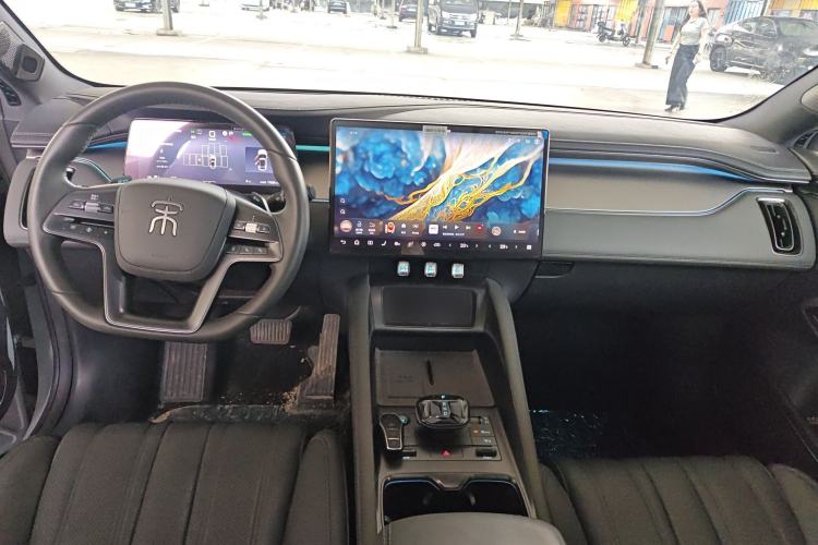 Used BYD Song L EV 2025 Intelligent Driving Version 662 km LiDAR Excellence Edition Center Console