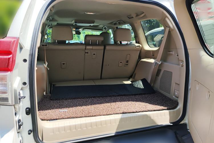 Used Toyota Prado 2010 4.0L Automatic TX-L NAVI